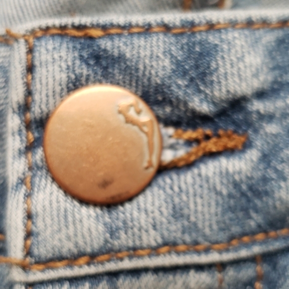 Dollhouse Jackie High Rise Distressed Released Hem Flare Jeans Size 5 - Picture 7 of 9